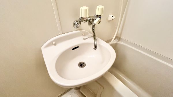 フレンドシップ２2階1K 洗面所の画像