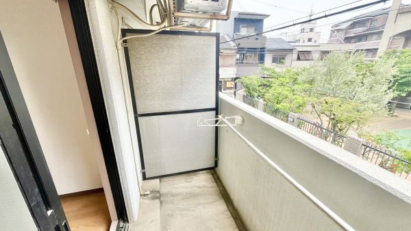 フレンドシップ２2階1K ベランダの画像