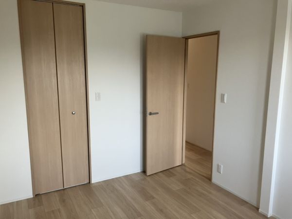 トシタマテ1階3LDK 部屋①の画像