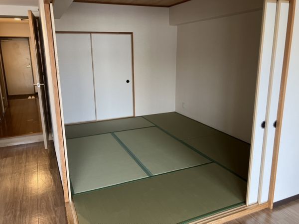 西緑丘プラザビル3階2LDK 収納の画像