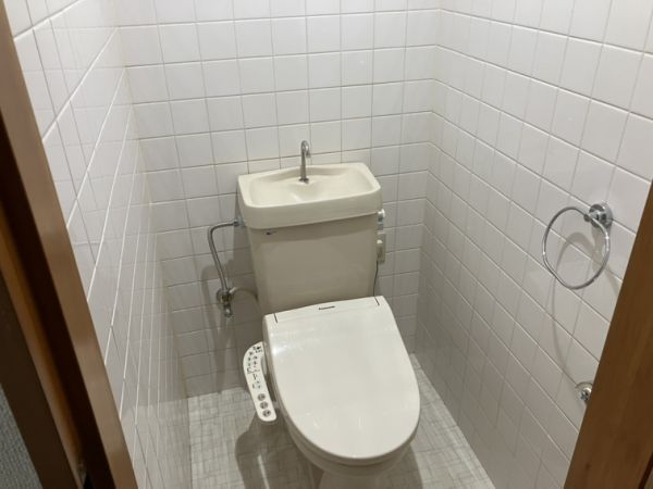 空港リブレ大阪屋1階2LDK トイレの画像
