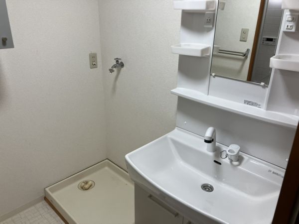 空港リブレ大阪屋1階2LDK 洗面所の画像