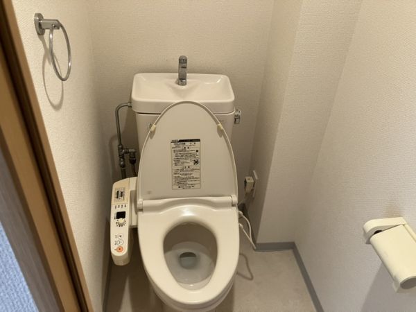 エステムコート梅田茶屋町1階1K トイレの画像