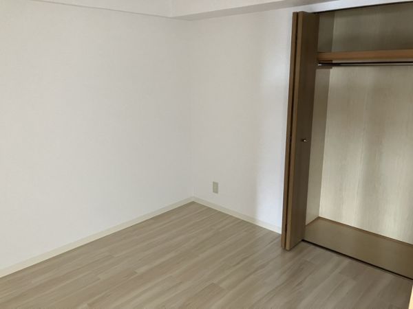 プランドール桃山7階3LDK 部屋②の画像