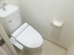 グランノーブル1階1K トイレの画像