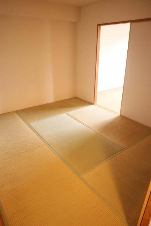 ラフィネ星田2階3LDK 部屋②の画像