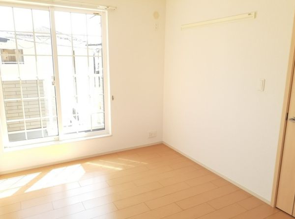 江坂町３丁目戸建賃貸2階3LDK 部屋①の画像