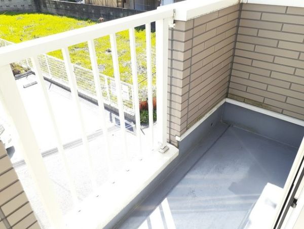 江坂町３丁目戸建賃貸2階3LDK ベランダの画像
