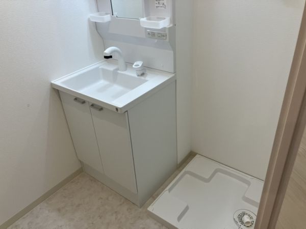 D porta Comfort3階1LDK 洗面所の画像