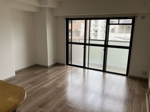 ル・アン緑地5階3LDK リビングの画像
