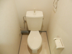 クレール鶴見2階1K トイレの画像