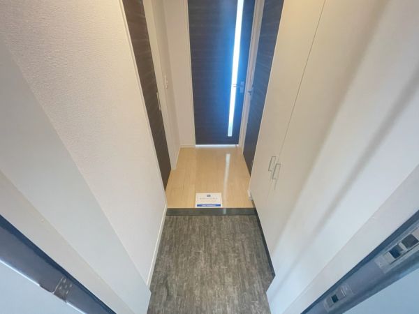 アトリエール堺新町階1LDK 玄関の画像