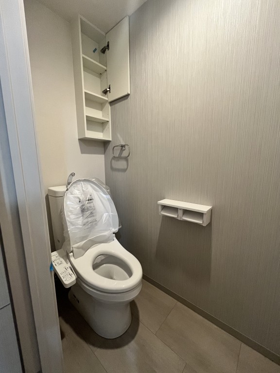 グラッドネス江坂1階1LDK トイレの画像