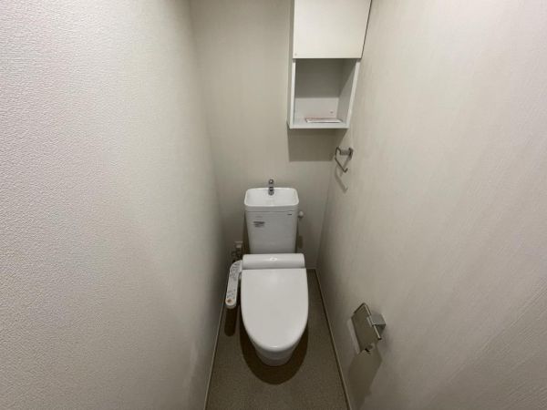 Benesta千里中央2階2LDK トイレの画像