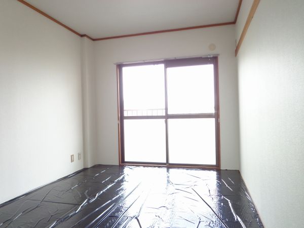 ホワイトピア橋本3階2DK 部屋①の画像