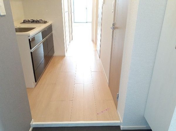 パークサイドグリーン3階1K 玄関の画像