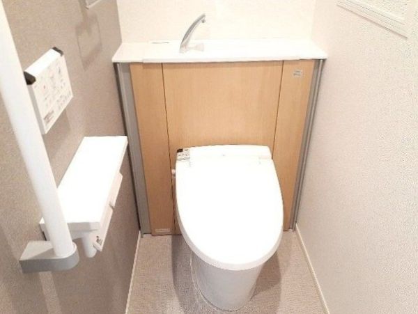 パークサイドグリーン3階1K トイレの画像