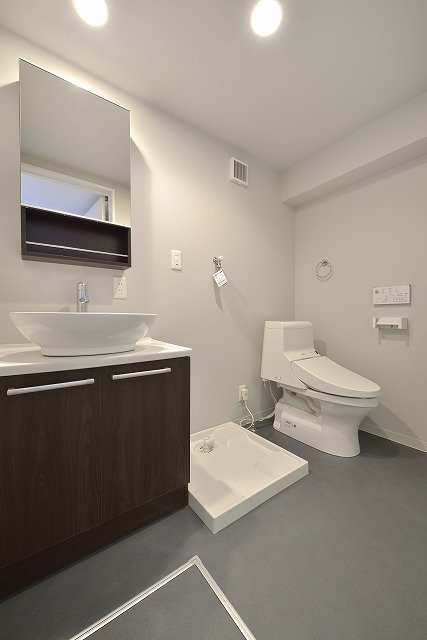 GranSta（グランスタ）2階1R トイレの画像
