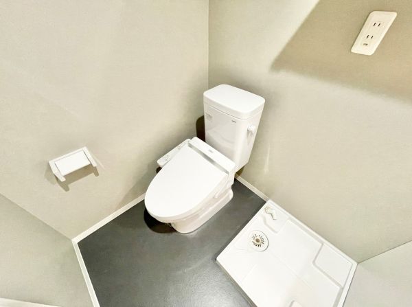 コンフォルテ藤江（コンフォルテフジエ）1階1K トイレの画像