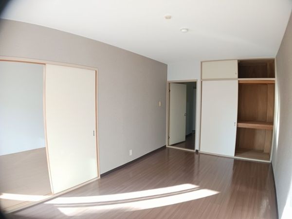 パティオ国分2階2LDK 部屋①の画像