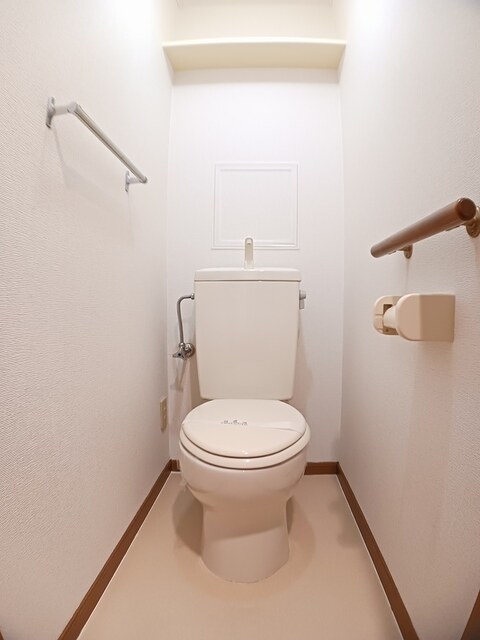ジャン・ピュールⅡ番館4階3DK トイレの画像
