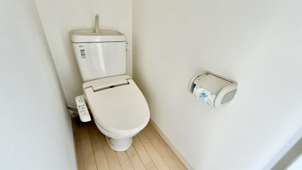 オズレジデンス福島4階1R トイレの画像