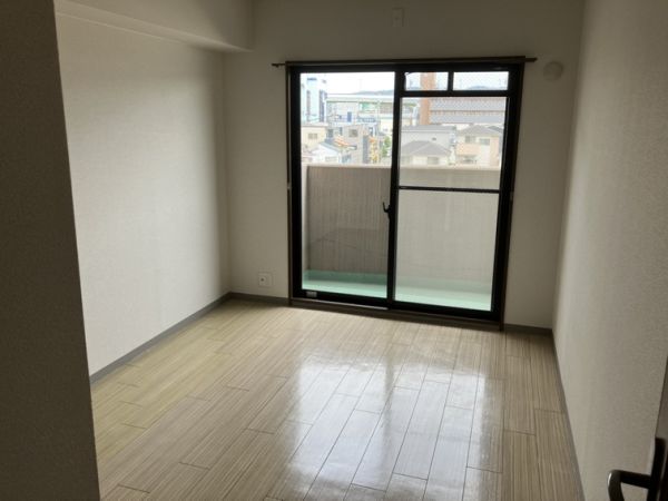 ローレルウイングス4階3LDK 部屋①の画像