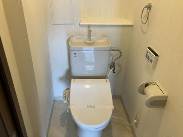 ローレルウイングス11階3LDK トイレの画像