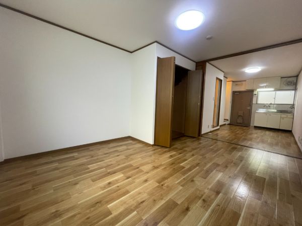 ヴェルドミール山忠長居5階1DK 部屋①の画像