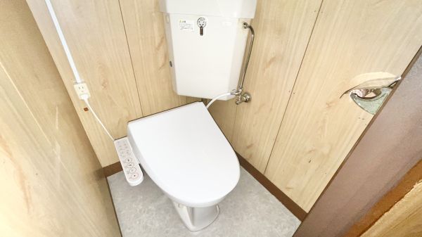 クオーレマンション巽北1階1LDK トイレの画像