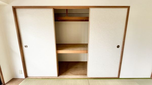 カーサファミール4階2DK 収納の画像