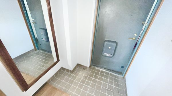 アーバンライフ巽3階2LDK 玄関の画像