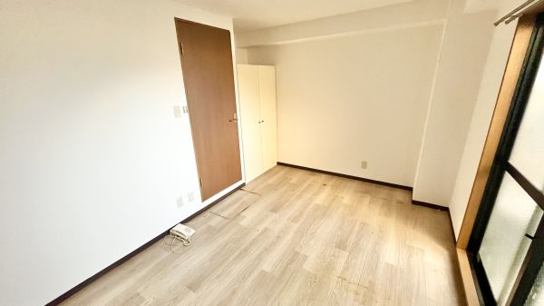 スタンドアップ野里7階1K 部屋①の画像