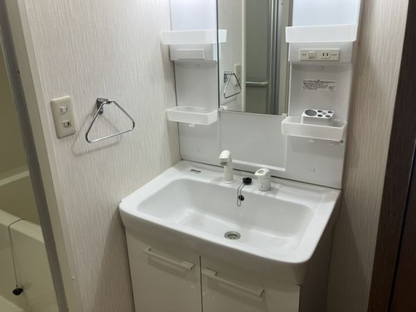 シャトレ千里5階3LDK 洗面所の画像