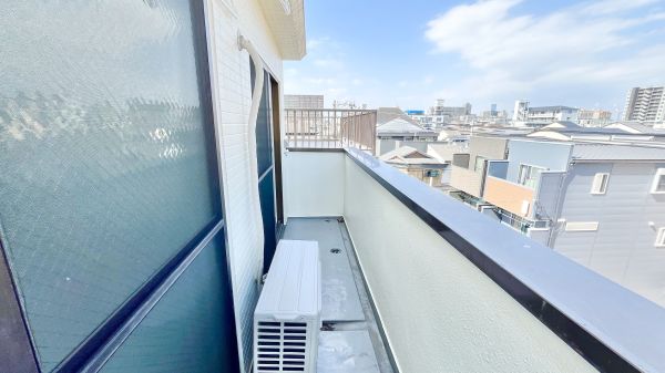 JJBASE西加賀屋4階1DK ベランダの画像