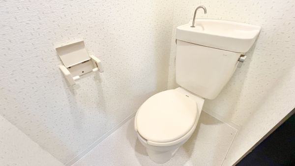 アベニュー中加賀屋7階2K トイレの画像