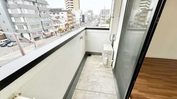 LEE玉出ビル4階1K ベランダの画像