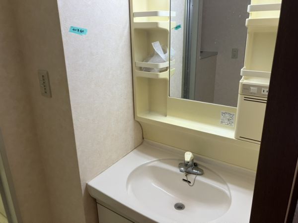スプリングヒルズⅢ4階2LDK 洗面所の画像