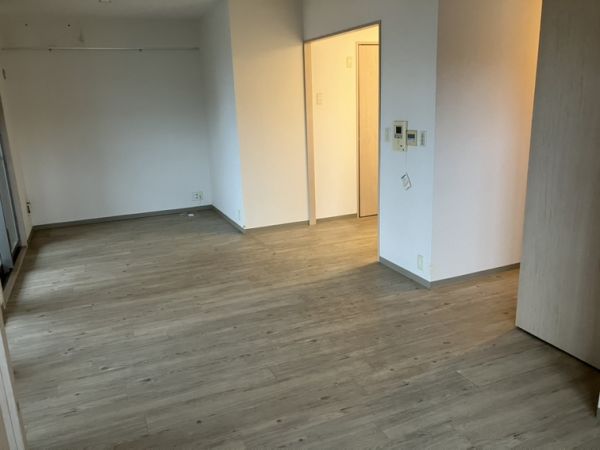 サンライズ緑丘4階4LDK以上 部屋①の画像