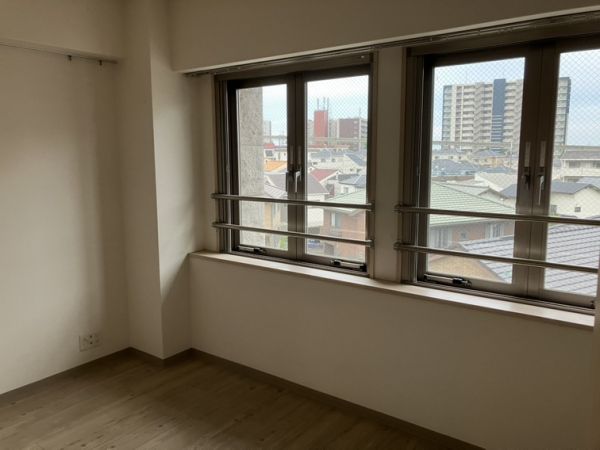 サンライズ緑丘4階4LDK以上 部屋②の画像