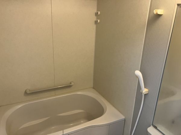 サンライズ緑丘2階3LDK お風呂の画像