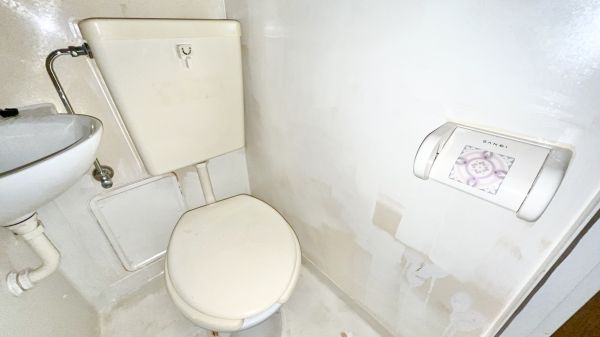 セレブ岸里Ⅱ1階1R トイレの画像
