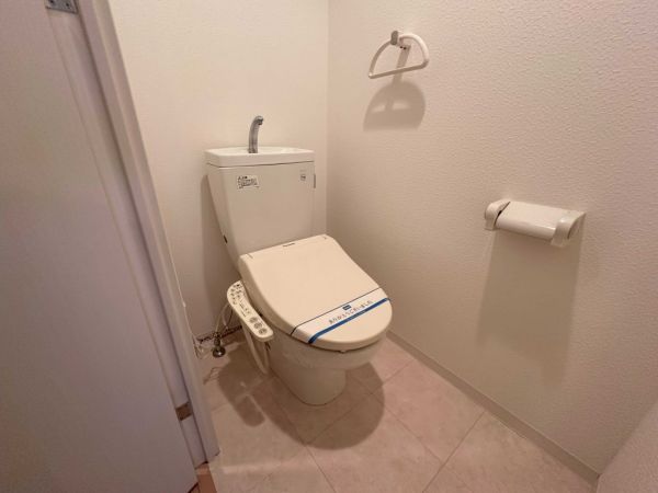 セイワパレス大手通11階1DK トイレの画像