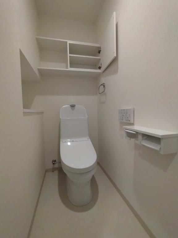 ラフィット松屋町6階1LDK トイレの画像
