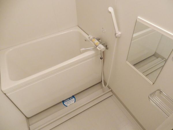 ウエストサイドリバーⅠ2階1K お風呂の画像