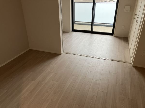 Refisia箕面船場5階1DK リビングの画像