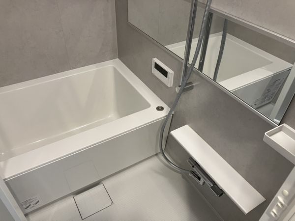 Refisia箕面船場5階1DK お風呂の画像