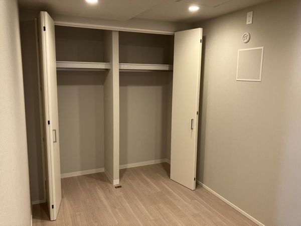 Refisia箕面船場8階2LDK 部屋②の画像