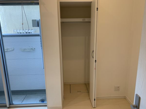 花園本町テラス2階1K 収納の画像