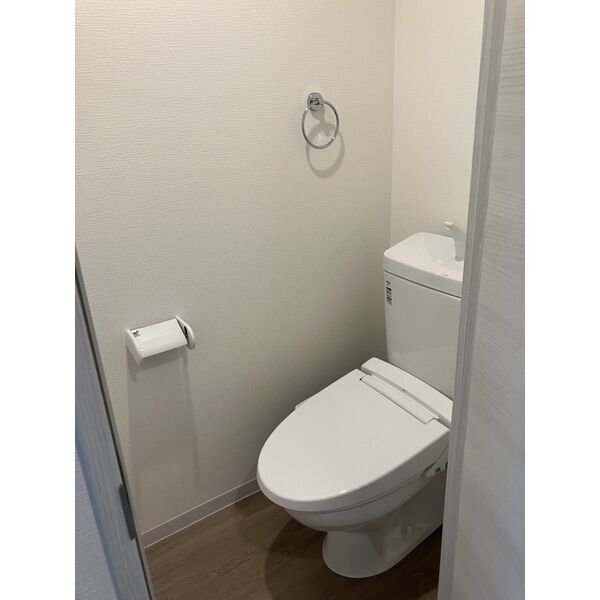 SOLASIA residence九条3階1LDK トイレの画像